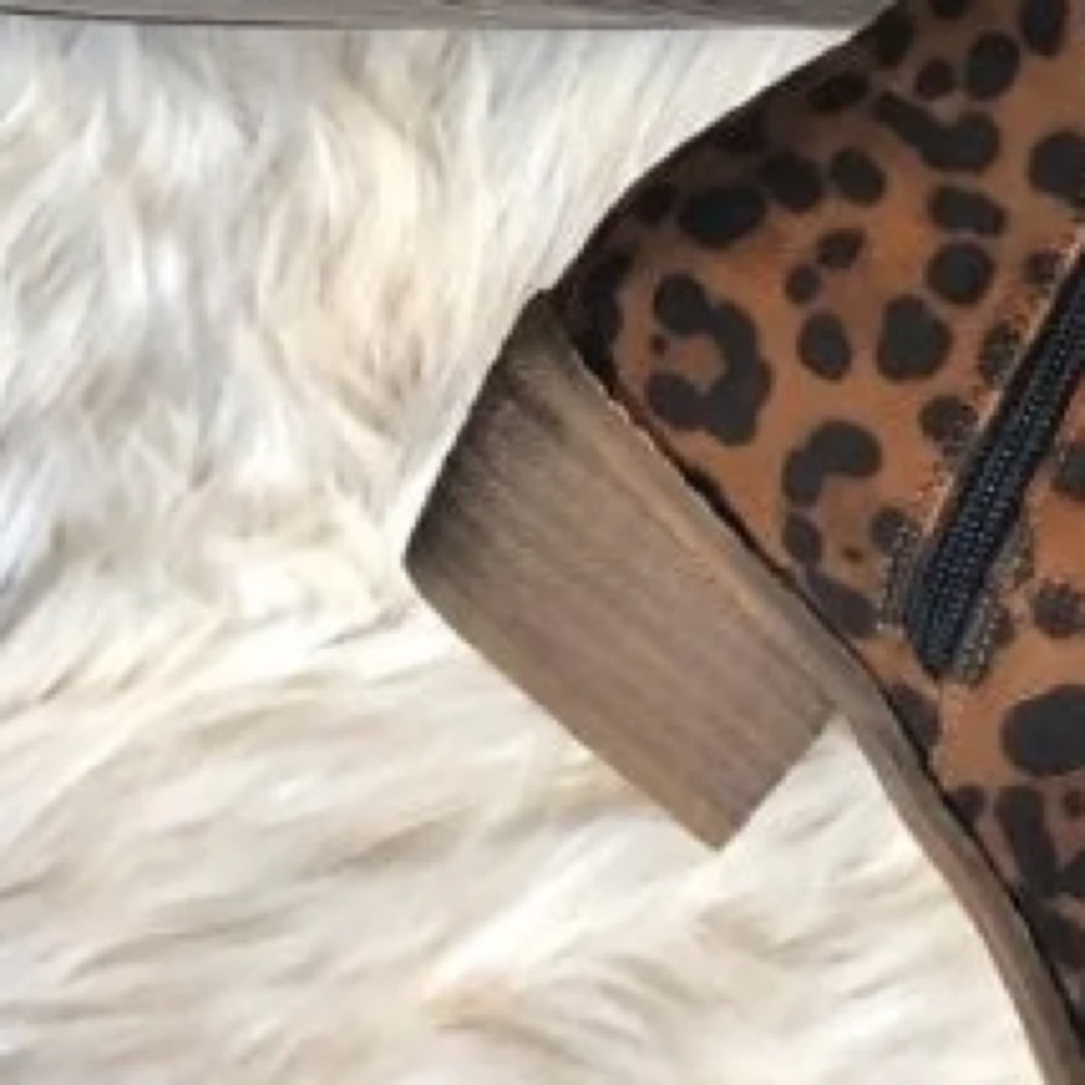FAUX SUEDE LEOPARD PRINT BOOTS - Picture 7 of 8